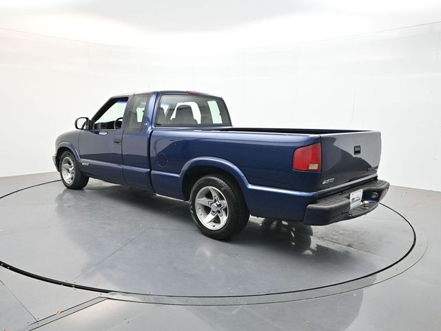 Used 2003 Blue Chevrolet LS image 5