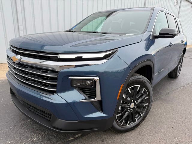 new 2026 Chevrolet Traverse car, priced at $47,520