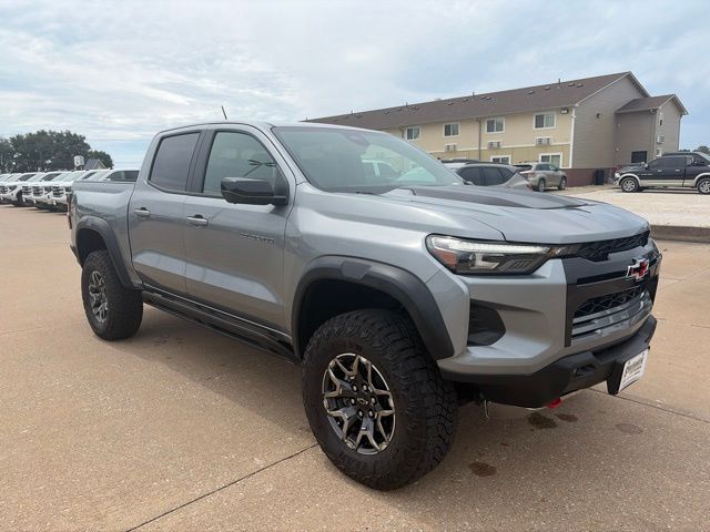 Sterling Gray Metallic 2026 Chevrolet Colorado Pickup Truck Four-Wheel Drive 8-Speed Automatic