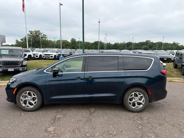 2024 Blue Pearl Chrysler Pacifica Limited AWD Van