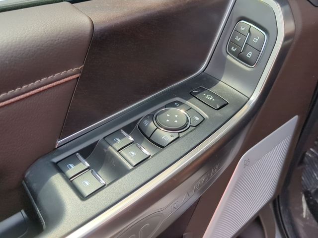 New 2026 Glacier Gray Metallic Tri-Coat Ford F-250® King Ranch® image 22