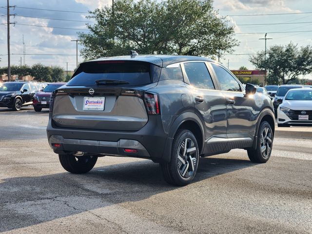 2025 Nissan Kicks SV photo 4