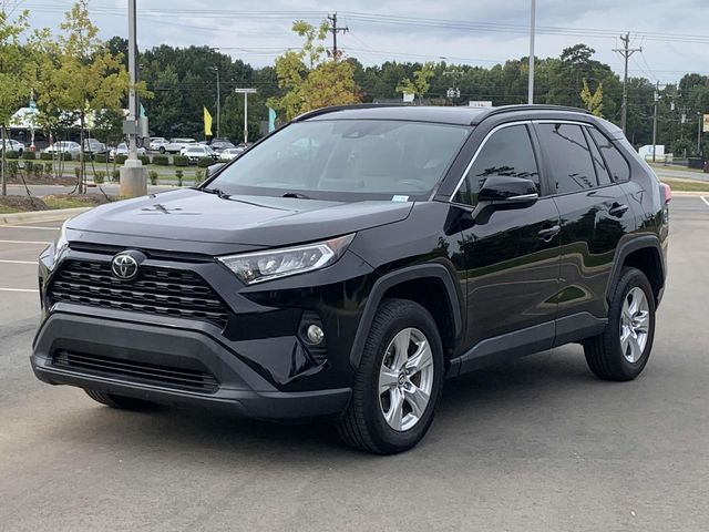 2019 Toyota RAV4 XLE 6