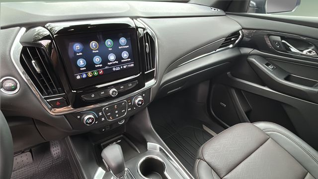 Used 2023 Black Chevrolet High Country image 25