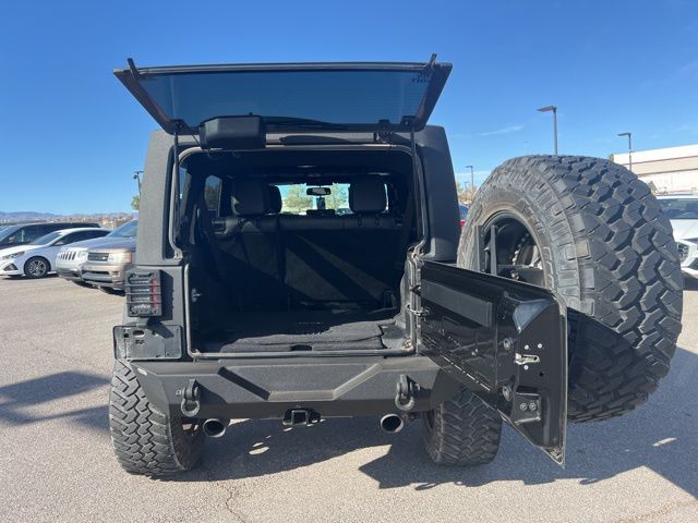 2017 Jeep Wrangler Unlimited Rubicon 10