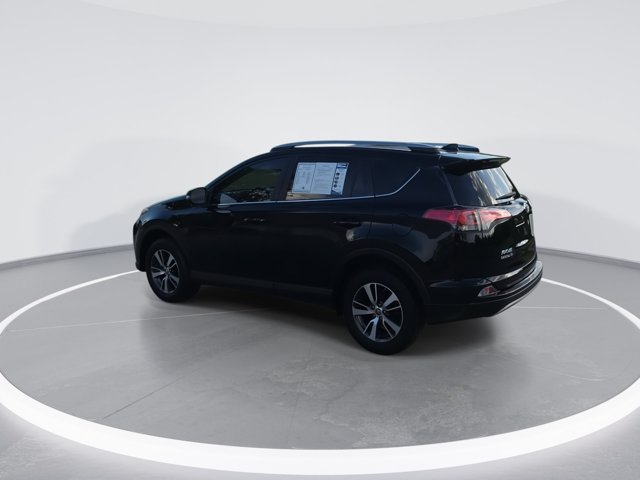 Used 2018 Black Toyota XLE image 6