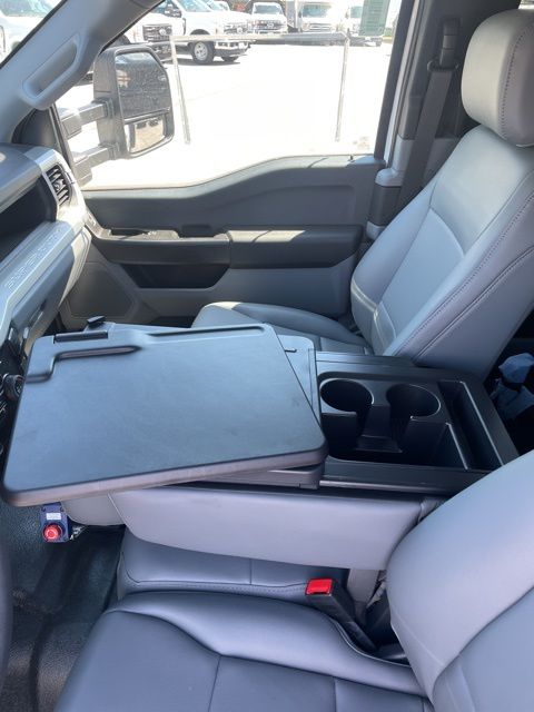 2025 Ford F-550 Chassis XL
