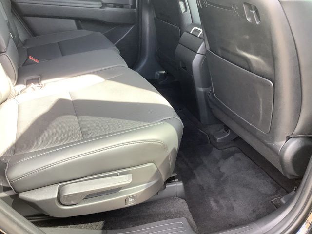 Used 2024 Phantom Black Hyundai SEL image 24