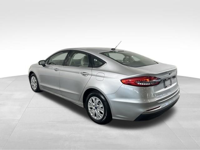 2019 Ford Fusion S 8