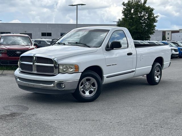 Bright White 2002 Dodge RAM 1500 Pickup Truck Rear-Wheel Drive 4-Speed Automatic Overdrive