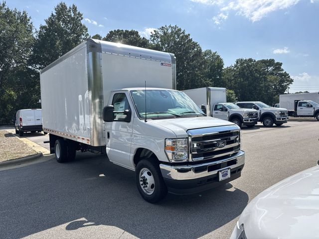 New 2027 White Ford 16FT BOX/RAMP image 2
