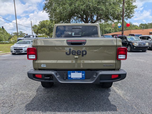 2026 Jeep Gladiator Sahara 4x4