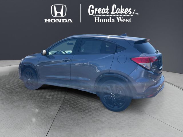 View vehicle photo 3