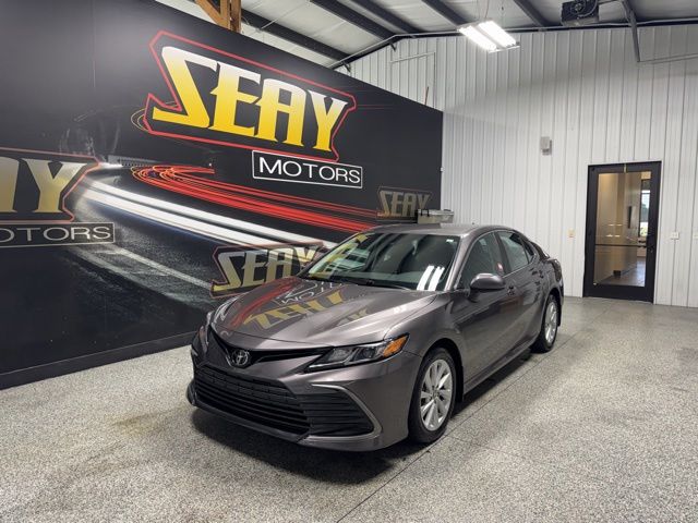 Predawn Gray Mica 2022 Toyota Camry LE AWD Sedan All-Wheel Drive 8-Speed Automatic