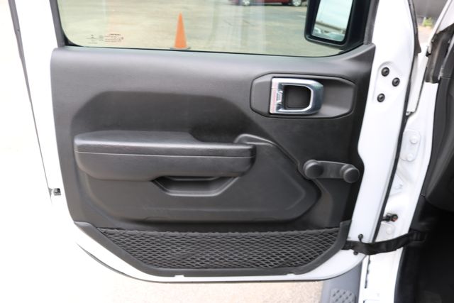 Used Car 2022 Jeep Gladiator  Sport For Sale Under $35,000 In Austin, Texas