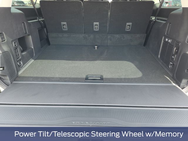 2025 White Metallic Ford Expedition Max Active RWD SUV