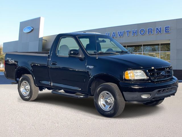 2003 Ford F-150 XL 4WD SB