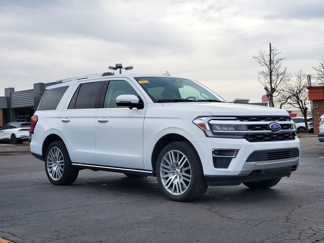 Star White Metallic Tri-Coat 2023 Ford Expedition Limited 4WD SUV / Crossover Four-Wheel Drive Automatic