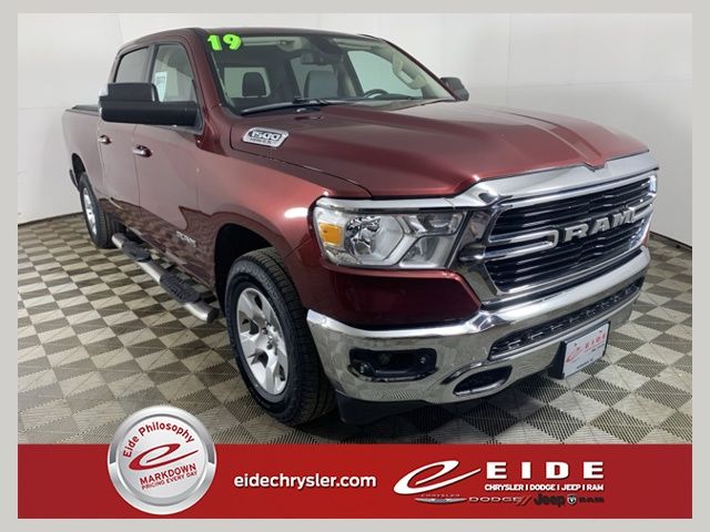 Delmonico Red Pearlcoat 2019 RAM 1500 Pickup Truck Four-Wheel Drive 8-Speed Automatic