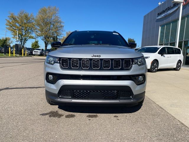 2026 Jeep Compass Limited - Silver Zynith Metallic Clearcoat exterior view 2