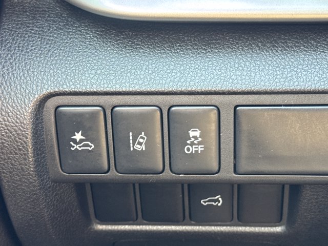 Used 2024 Brown Mitsubishi  image 25