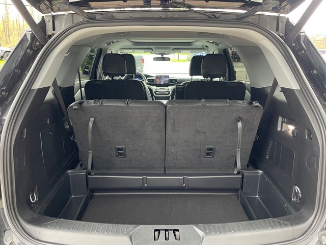 2023 Ford Explorer XLT - Agate Black Metallic exterior view 14