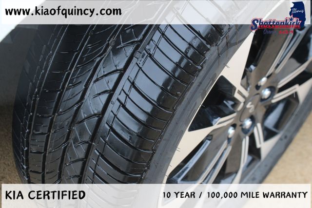 Used 2024 Kia Carnival Van