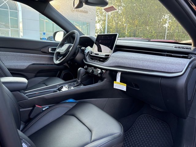 Used 2024 Jeep Compass Latitude Lux 4D Sport Utility