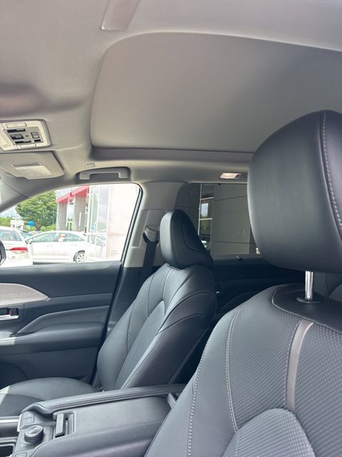 2026 Toyota Grand Highlander Platinum - Photo 11