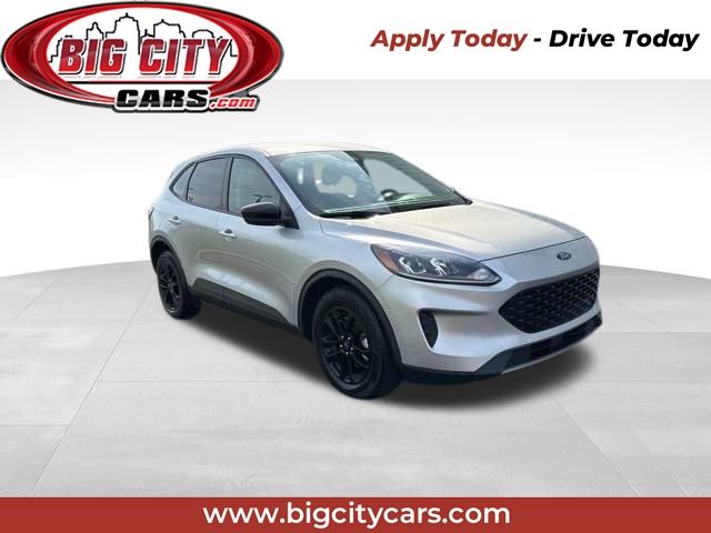 2020 Ford Escape SE Sport Hybrid photo