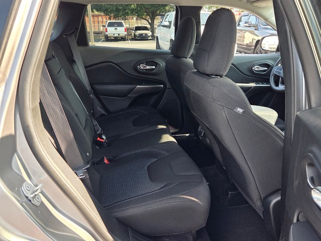 Used 2019 Jeep Cherokee SUV