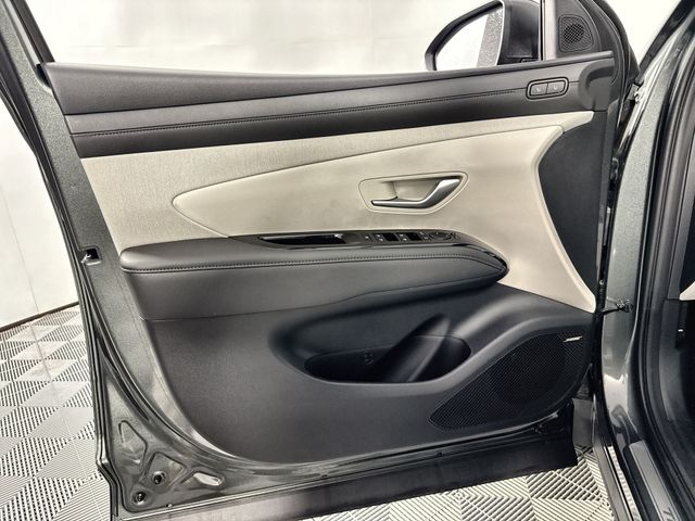 New 2025 Hyundai Tucson Hybrid For Sale in Indianapolis, IN