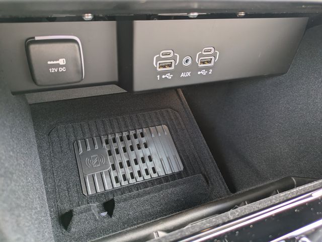 2026 Jeep Grand Wagoneer 4x2