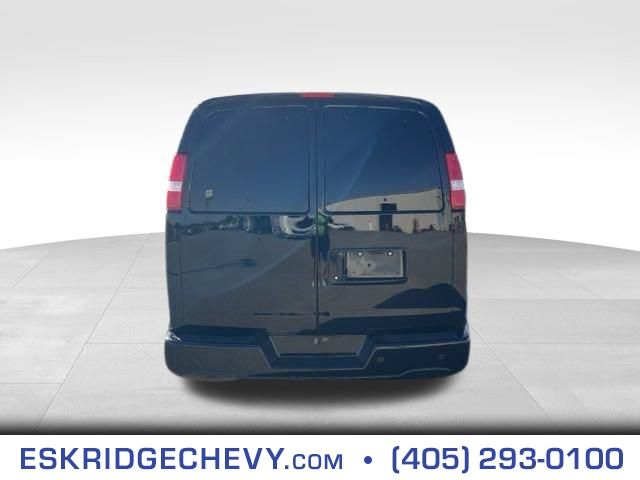 2021 Chevrolet Express 2500 LS 5