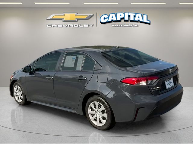 Used 2024  Toyota LE image 3