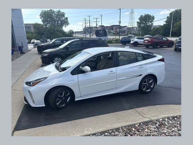 White (Wind Chill Pearl) 2022 Toyota Prius Hatchback Continuously Variable Transmission