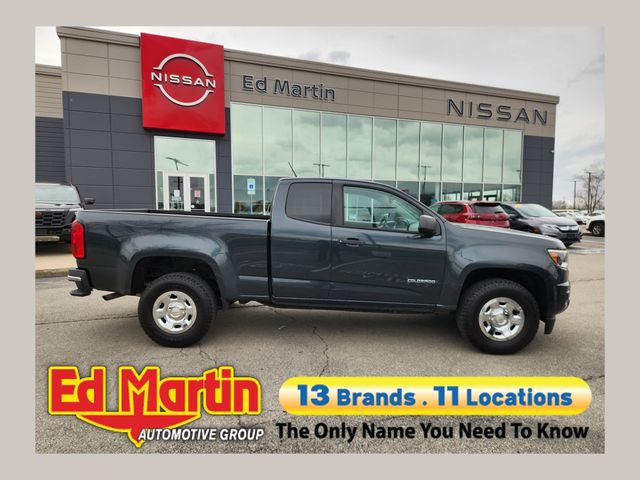 Gray (Graphite Metallic) 2018 Chevrolet Colorado Base Extended Cab LB RWD Pickup Truck 4X2 6-Speed Manual