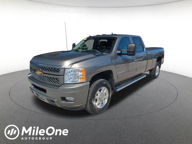 Graystone Metallic 2013 Chevrolet Silverado 2500HD LTZ Crew Cab 4WD Pickup Truck Four-Wheel Drive 6-Speed Automatic