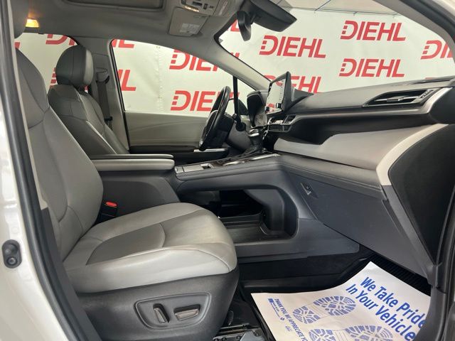Used 2023 Toyota Sienna Van