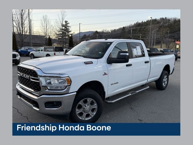 Bright White Clearcoat 2023 RAM 2500 Big Horn Crew Cab LB 4WD Pickup Truck Four-Wheel Drive 6-Speed Automatic