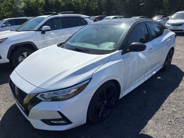 2021 Nissan Sentra SR 6MT's photo