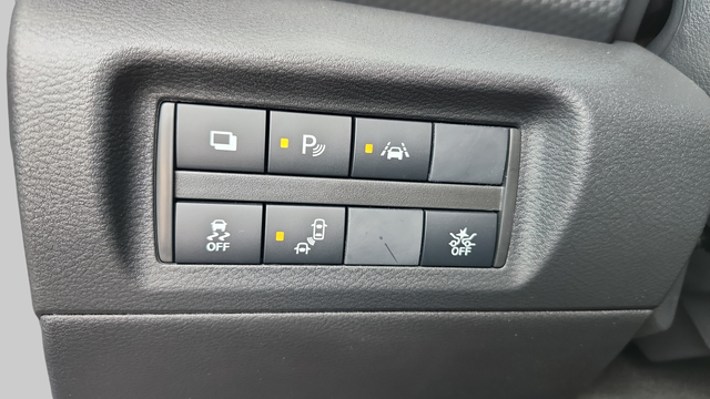 2025 Nissan Kicks Play