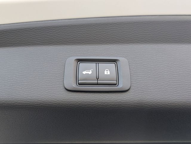 New 2026 White Mitsubishi SE image 29