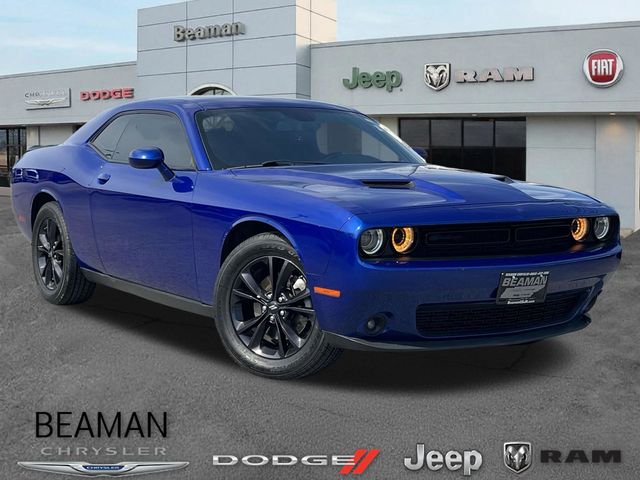 2022 Dodge Challenger SXT AWD