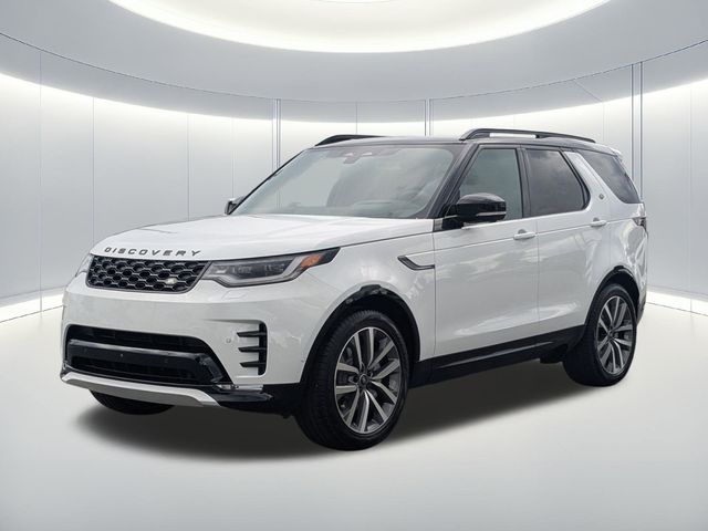 White 2026 Land Rover Discovery P300 Dynamic SE AWD SUV / Crossover All-Wheel Drive 8-Speed Automatic