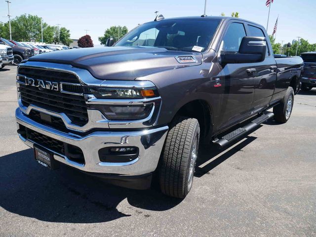 3500 Crew Cab Tradesman