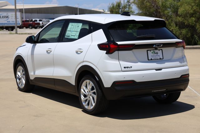 2027 Chevrolet Bolt EV LT - 5
