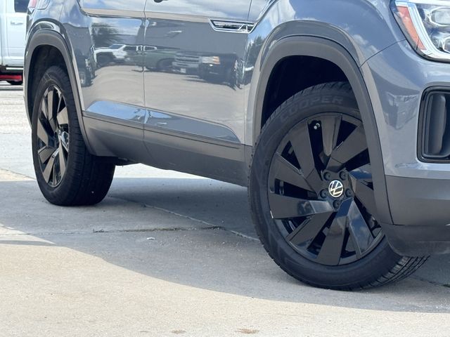 2024 Volkswagen Atlas Cross Sport 2.0T SE w/Technology Gray at DeMontrond Auto Country