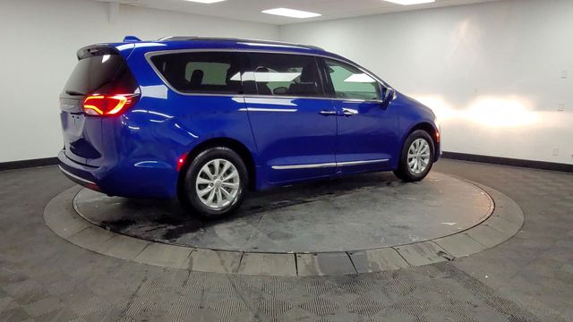 2019 – Chrysler – Pacifica