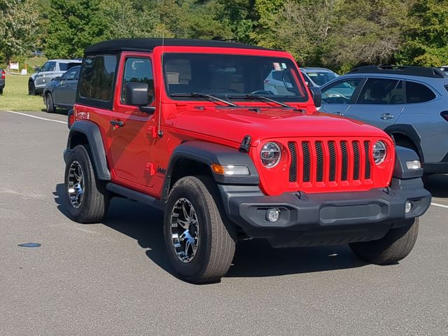 Used 2022 Red Jeep Sport S image 15